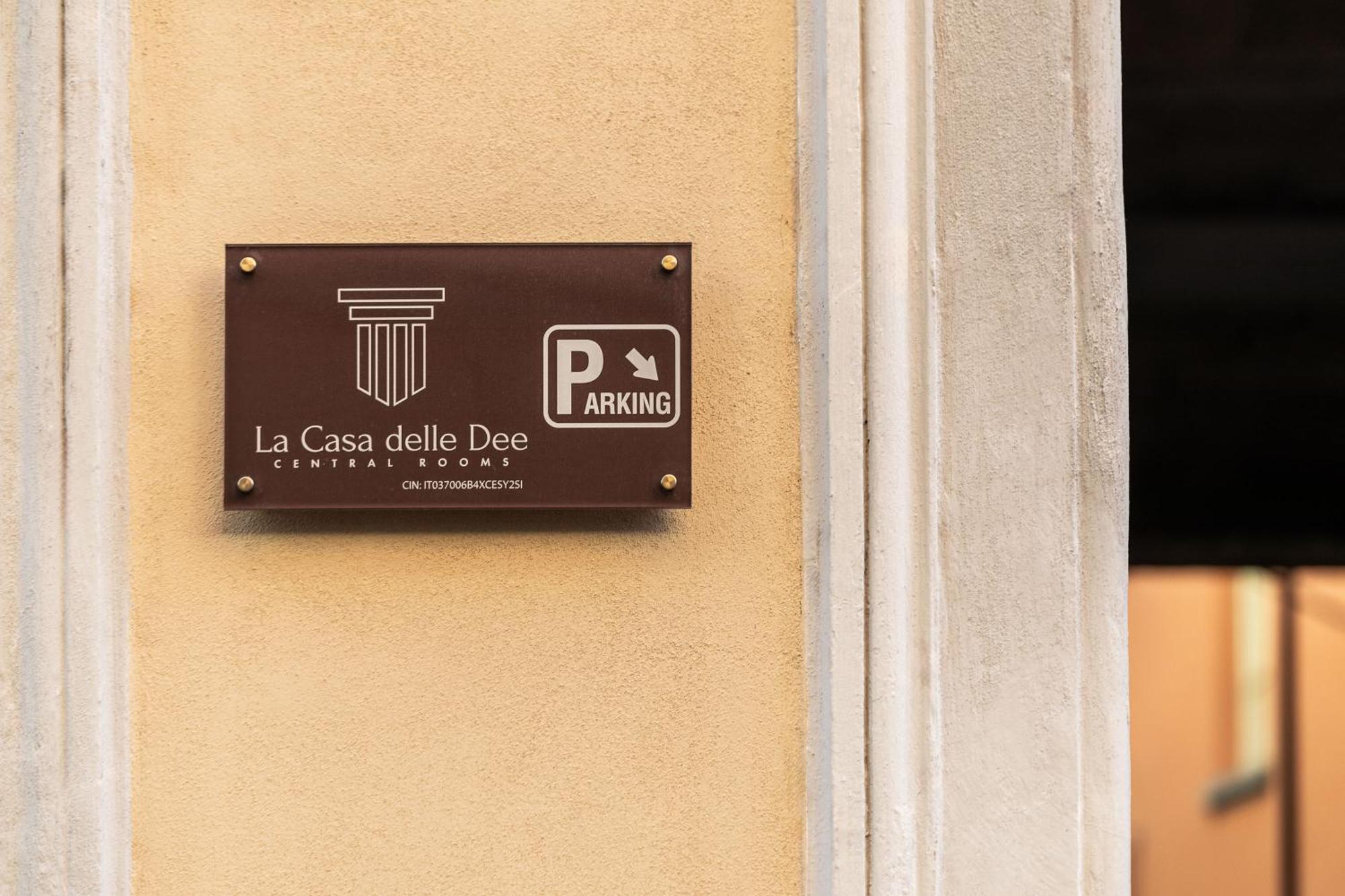 La Casa Delle Dee - Self Check-In Hotell Bologna Eksteriør bilde